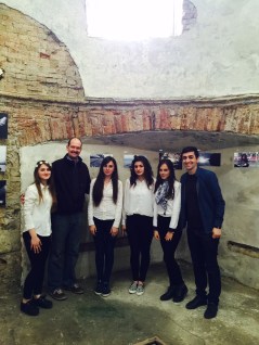 KujtimBrad girls in Durres